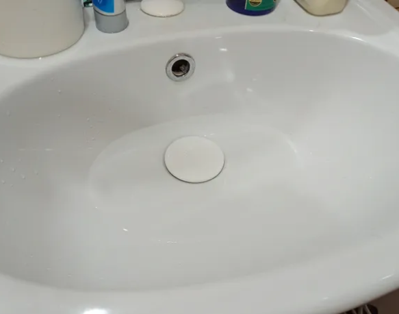 Пробка для ванны акриловая без уплотнителя Белая